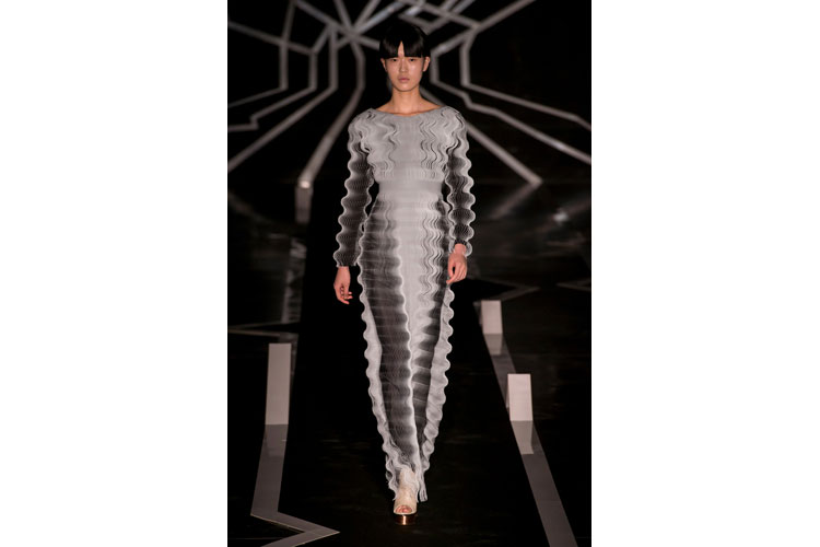 Parigi alta moda spring summer 2017 Iris Van Herpen23gen17 7